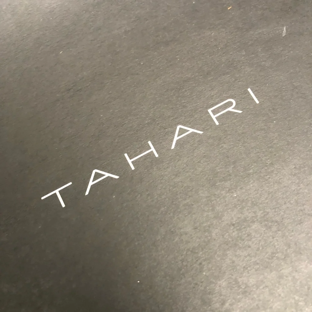 Tahari 8 1/2 medium silver heels. Barely worn - Picture 9 of 10